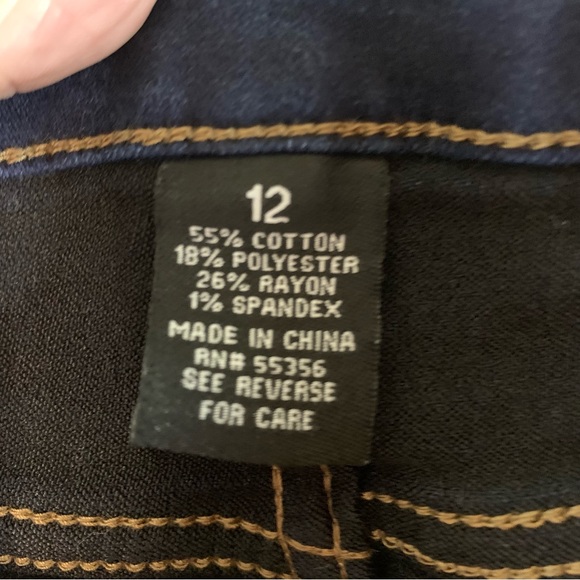 Dark‎ Wash Skinny Ankle Crop Jeans - Picture 4 of 13